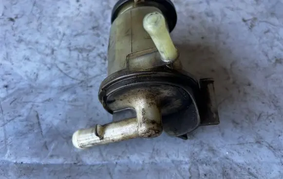 Toyota RAV 4 (XA20) Power steering fluid tank/reservoir