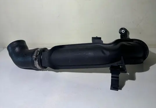 Volkswagen Golf VI Intercooler hose/pipe 1K0145770