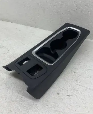 Opel Corsa F Cup holder back 39181020