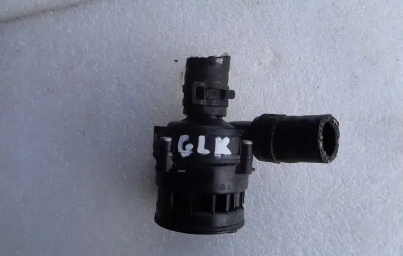 Mercedes-Benz GLK (X204) Electric auxiliary coolant/water pump A2118350364