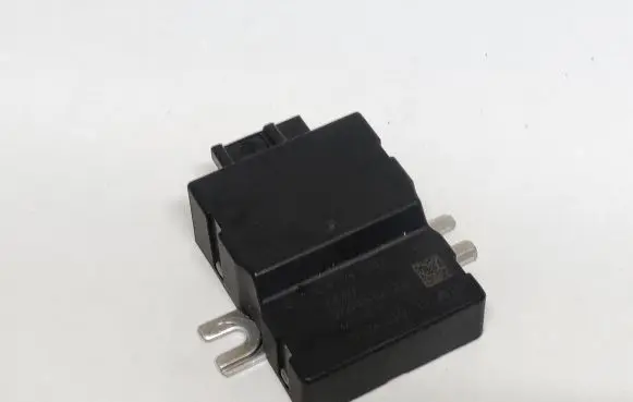 BMW X5 F15 Fuel injection pump control unit/module 7476687