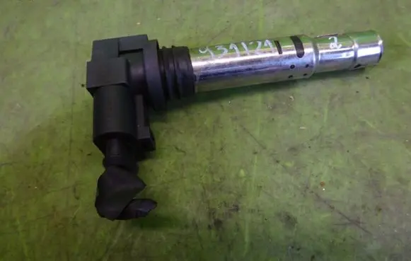 Volkswagen Caddy High voltage ignition coil 036905715G