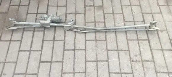 Front wiper linkage