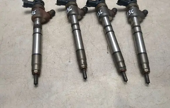 Fuel injectors set
