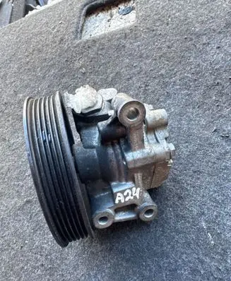 Mercedes-Benz C W203 Power steering pump A6112300115
