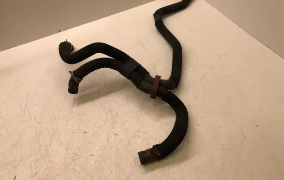 Nissan X-Trail T32 Engine coolant pipe/hose