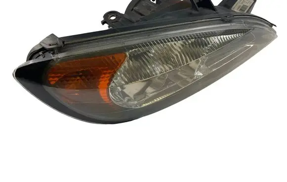 Nissan Primera Headlight/headlamp 260109F611