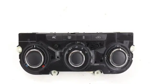 Skoda Yeti (5L) Tailgate/trunk/boot open switch 3T0820047AG5786138