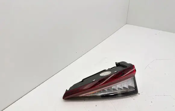 Skoda Elroq Tailgate rear/tail lights 5LJ945308B 01694302AA