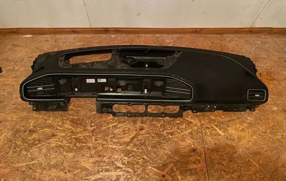Mercedes-Benz GLE W167 Dashboard A1678607801