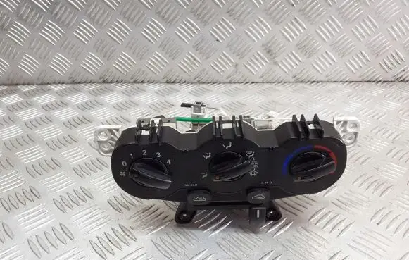 KIA Picanto Interior fan control switch 
