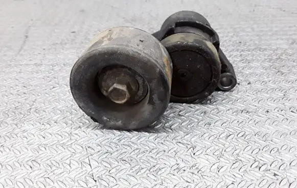 Mazda 6 Generator/alternator belt tensioner