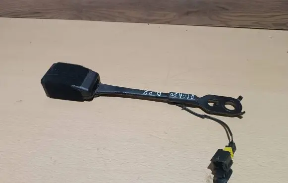 Citroen C4 II Picasso Front seatbelt buckle A6213509 00314 10514AEU
