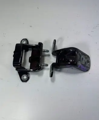 Nissan X-Trail T30 Loading door hinge set 