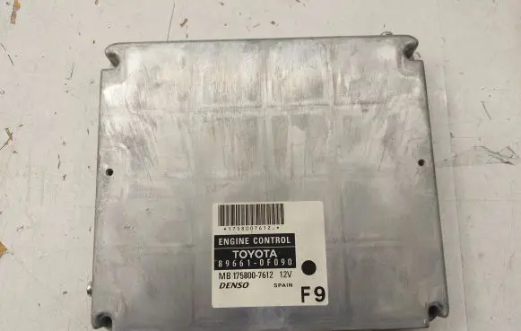 Toyota Corolla Verso AR10 Engine control unit/module MB1758007612 896610F090