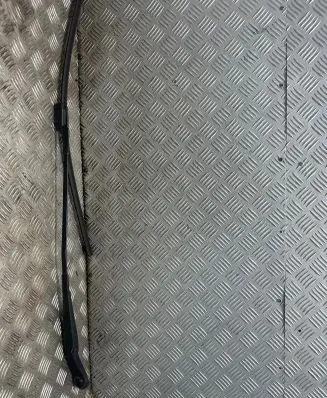 Opel Zafira C Front wiper blade arm 20812596