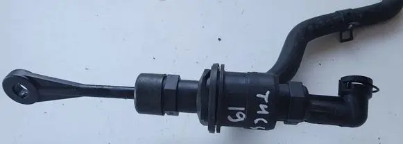 Hyundai Tucson TL Clutch slave cylinder 