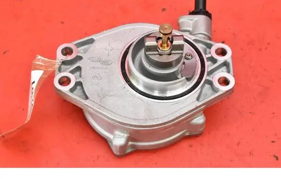KIA Sportage Vacuum pump 288102M830