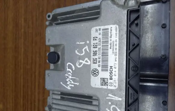 Volkswagen Caddy Engine control unit/module 03G906021PD 0281014073