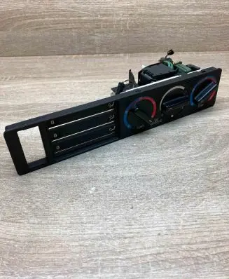 BMW 5 E34 Climate control unit 1384290