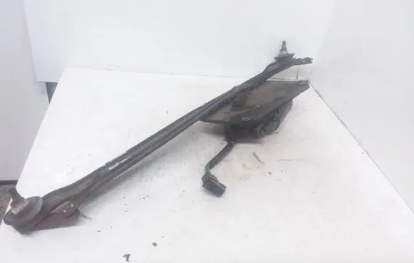 Land Rover Discovery Front wiper linkage and motor