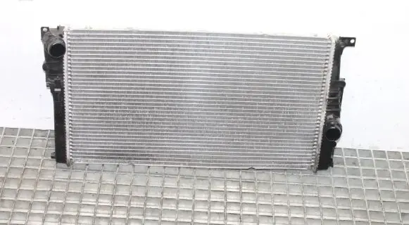 BMW 1 F20 F21 Coolant radiator 7600511