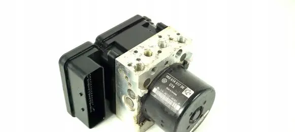 Volkswagen Golf VI ABS Pump 1K0614517DE 1K0907379BJ