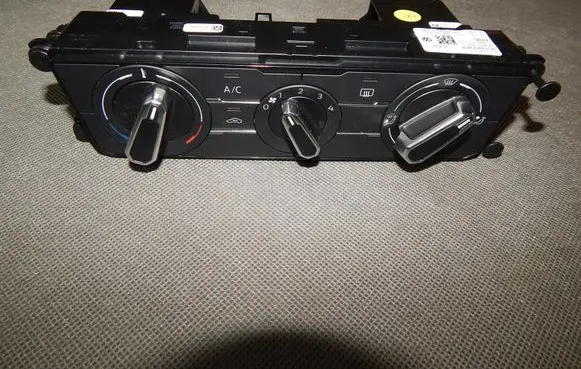 Volkswagen Polo VI Climate control unit 2G1820045F