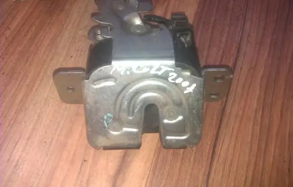 Mitsubishi Colt Tailgate/trunk/boot lock/catch/latch MR959190CL
