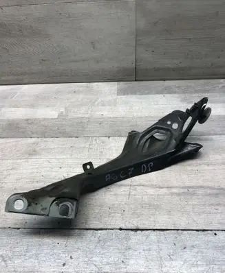 Audi A6 C7 Fender mounting bracket 4G0805816