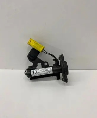 BMW X6 F16 Bonnet Pedestrian Airbag Actuator 7326020