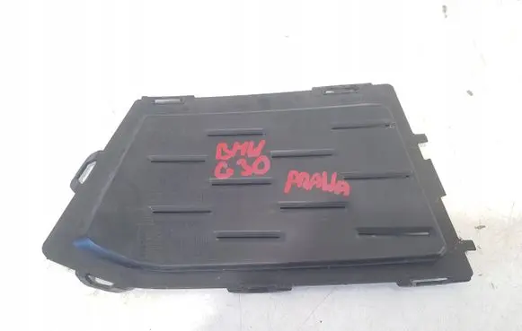 BMW 5 G30 G31 Front bumper lower grill 8098666