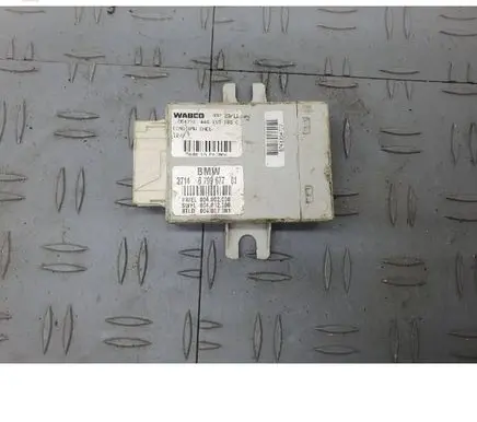 BMW 5 F10 F11 Air suspension control unit module (rear) 4461500650 6799677 004007001