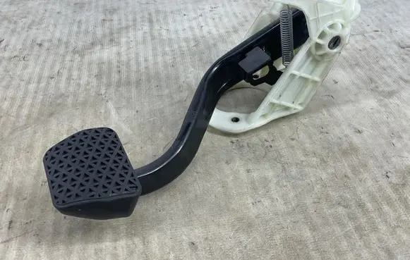 BMW 4 F32 F33 Brake pedal 175445 6875797