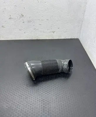 Skoda Octavia Mk3 (5E) Air intake duct part 5Q0129684C