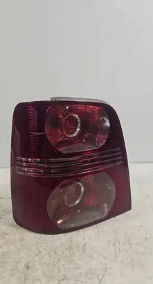 Volkswagen Touran I Rear/tail lights 1T0945095J 1T0945111G