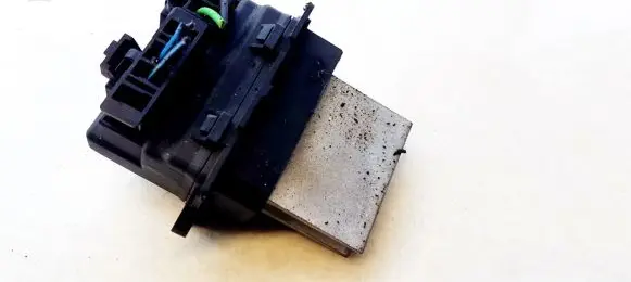 Chrysler Pacifica Heater blower motor/fan resistor 790834UA