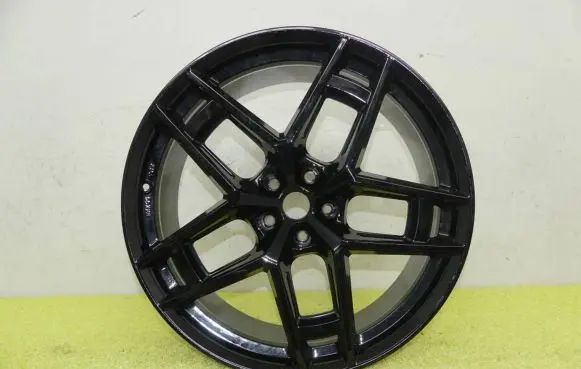 Lamborghini Urus R24 light alloy rim KBA55398