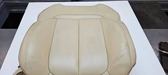 Jeep Grand Cherokee WL Seat trim 