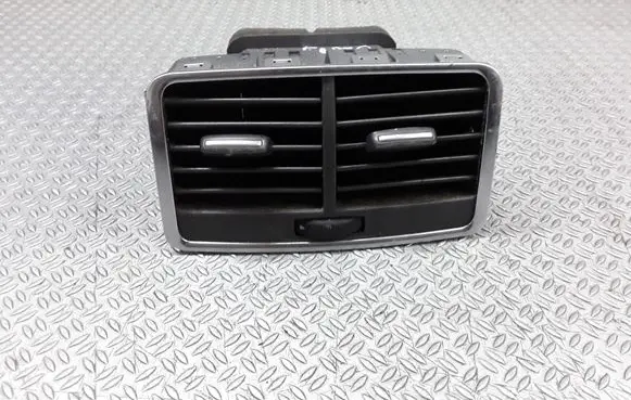 Audi A6 S6 C6 4F Rear air vent grill 4F0819203B