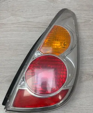 Suzuki Liana Rear/tail lights 3560354G1