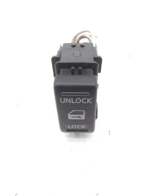 Nissan Pathfinder R51 Central locking switch button 