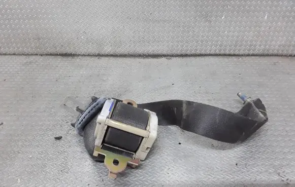 Opel Frontera A Rear seatbelt