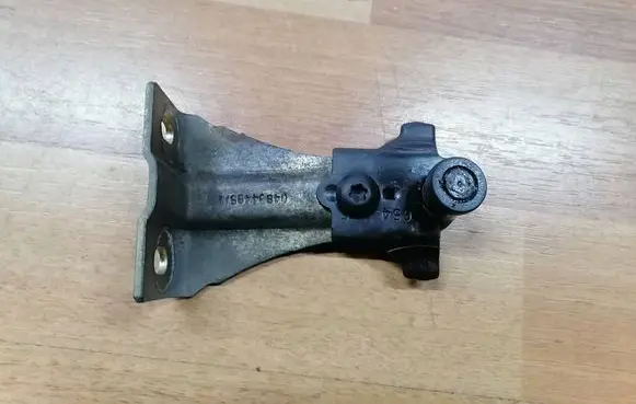 Chrysler Voyager Sliding door upper roller guide/hinge 04894495AA F225B2A 654