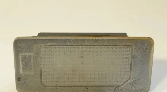 Volkswagen PASSAT B6 Number plate light 10R-054386