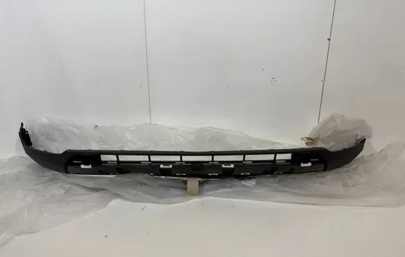 Volvo XC40 Front bumper lip 31449340