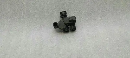Mercedes-Benz E W211 Coolant heater control valve A2118320584