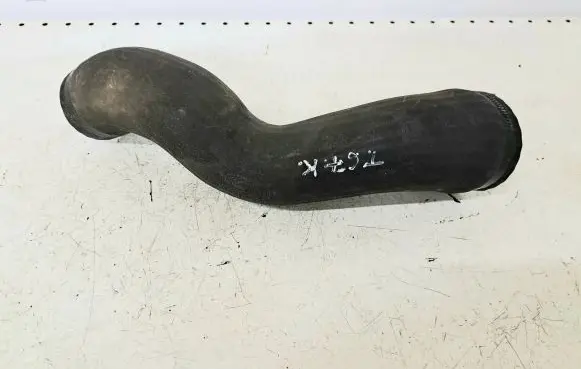 Volvo V70 Intercooler hose/pipe