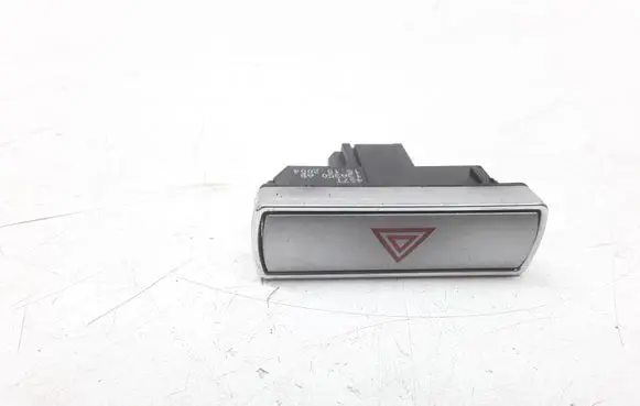 Ford Mondeo Mk III Hazard light switch 13A350AB