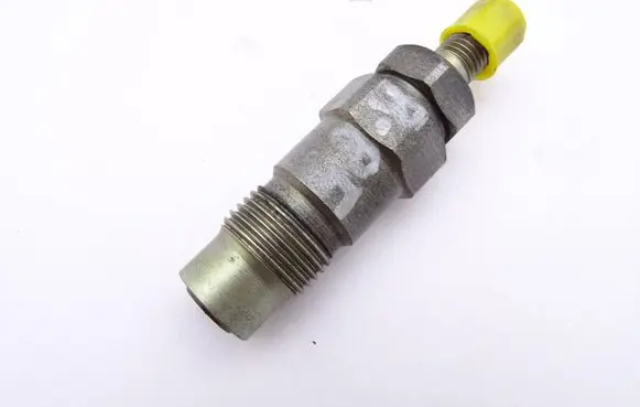 Nissan Vanette Fuel injector
